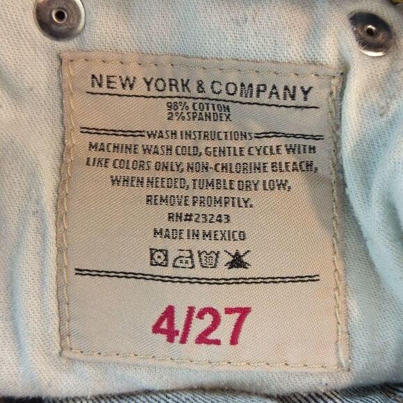 New York & Company premium Flare five-pocket Jeans - Picture 11 of 13